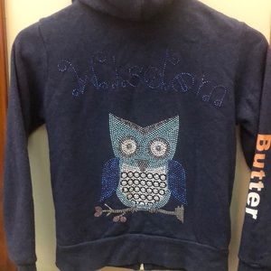 girls Butter blue sweatsuit